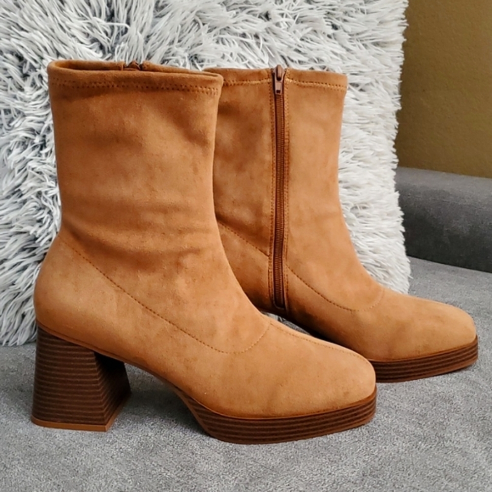 🆕️ Sugar Faux Suede Cognac High Ankle Boots SIZE: 11 M